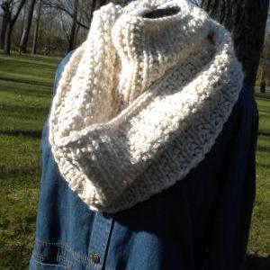 The Long Island Cowl knitting patte..
