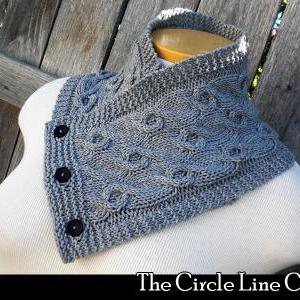 The Circle Line Cowl knitting patte..