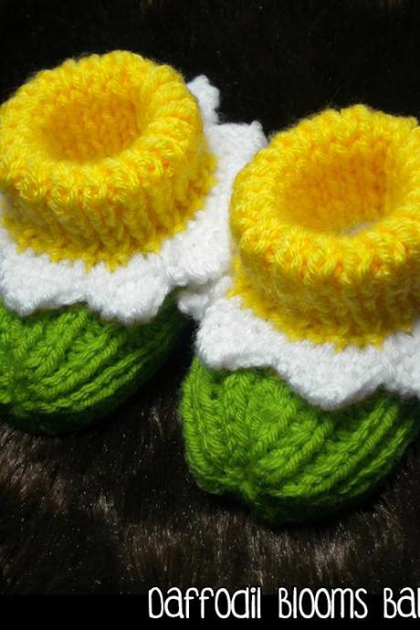 Daffodil Bloom Baby Booties Knitting Pattern