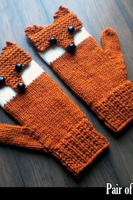 Pair of Foxes Mittens for the Family Knitting Pattern